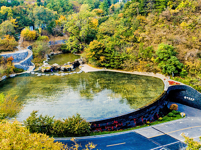九公山陵园大门附近景观